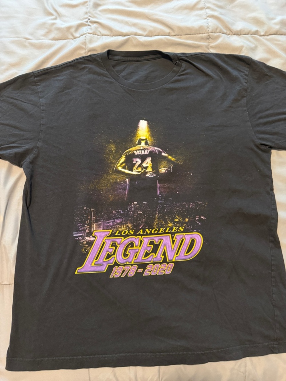 Kobe Bryant “Los Angeles Legend” Graphic T-Shirt – Black